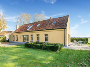 Countryside holiday home in Aartrijke with a garden